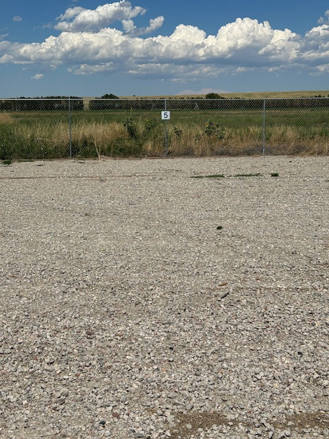 Large RV/Boat/Trailer Parking